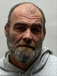 洋楽 Baldheaded Criminals - You Get Banged On Strange man accused of climbing into woman's bed while she